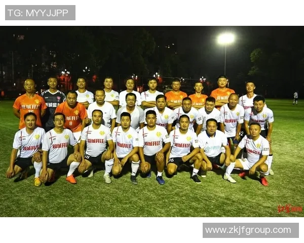 足球队的人员构成揭秘一支足球队究竟有多少人和他们的角色分配